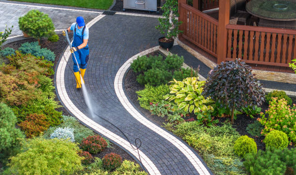 Best Deck Pressure Washing  in Oneida, NY